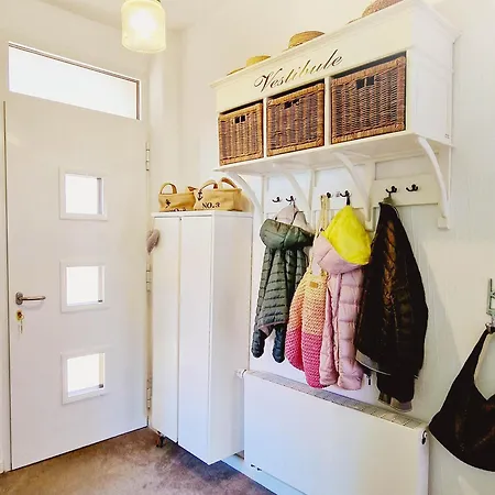 Haus Suederoog Achterdoer * Juist
