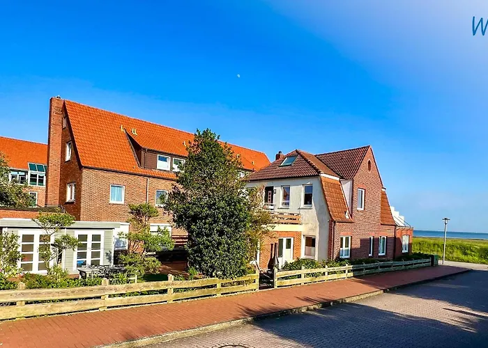 Haus Suederoog Achterdoer 于斯德